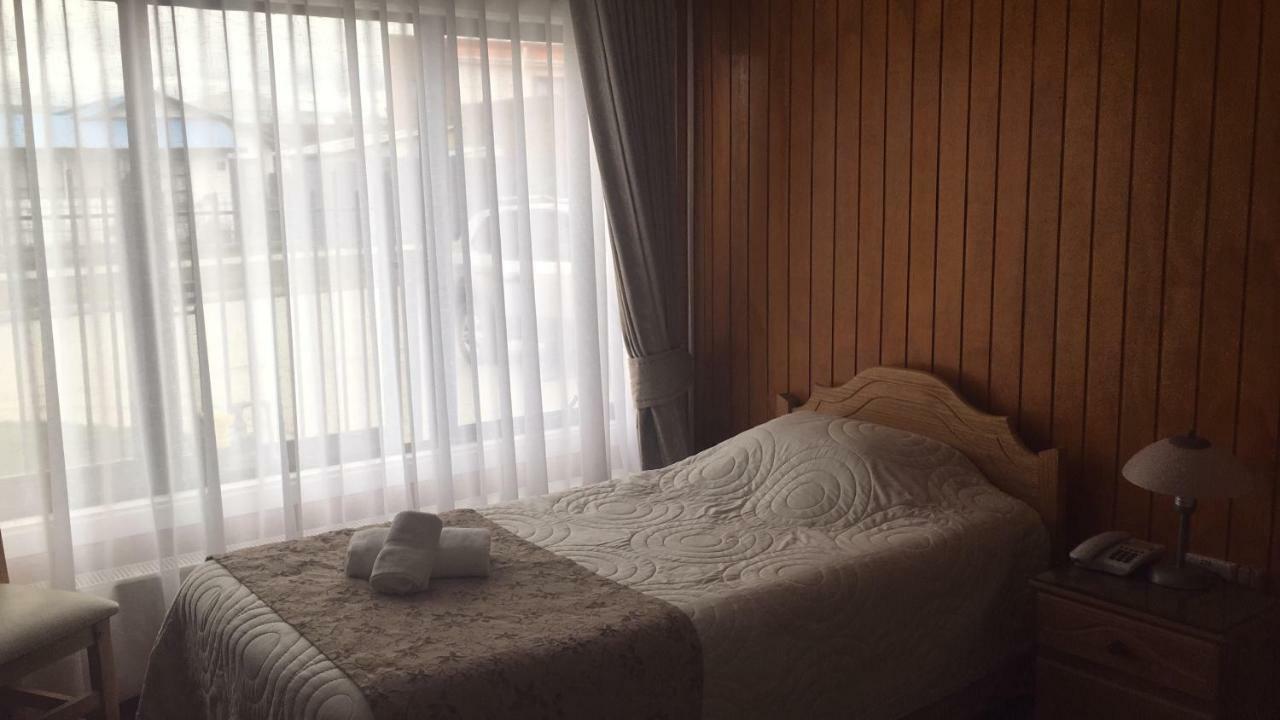Hostal Loreto Belen Puerto Natales Exteriör bild